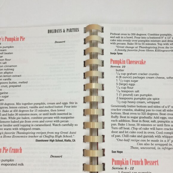 Vintage 2003 Holidays Parties Cookbook Easy Recipes From Home Economics Teachers - Picture 4 of 11